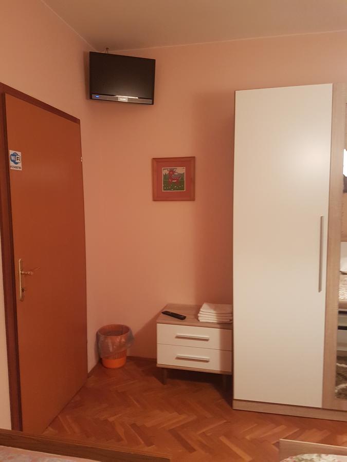 Guest House Mrvcic Rupa Exterior foto